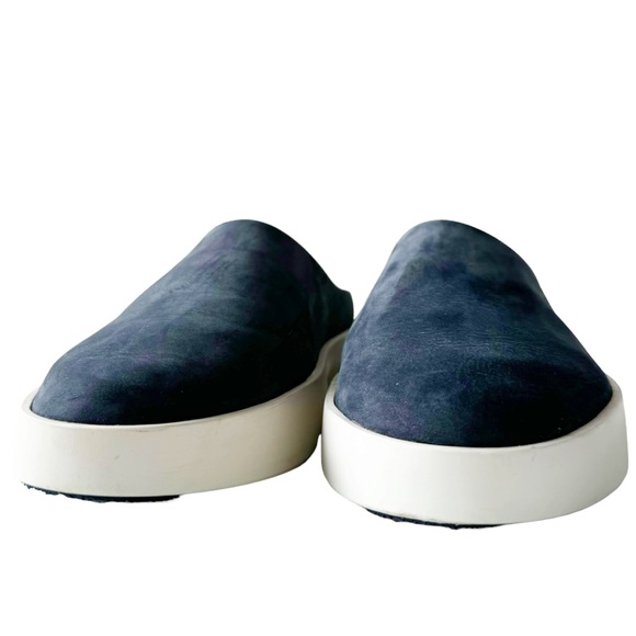 Wolf and Shepherd Cruise Mule in Navy | 7 (38.5) - Picture 6 of 11